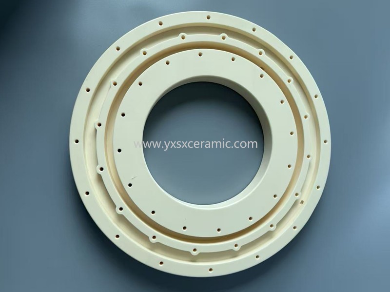 Shenxing Keramik-CNC-gefräste, korrosionsbeständige Flanschplatte aus 99% Aluminiumoxid, geeignet für chemische Flüssigkeiten - Yixing Shenxing